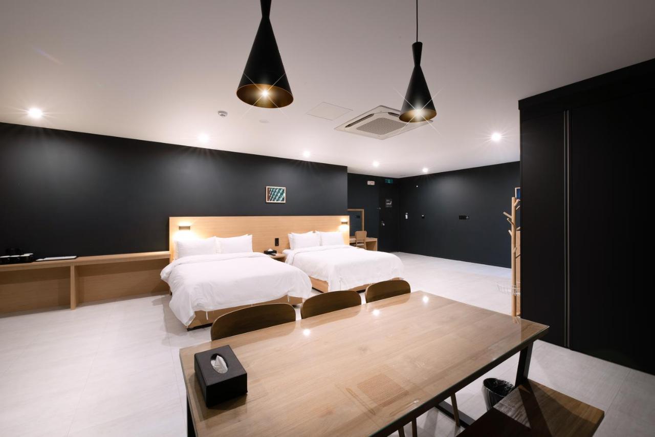 בוסאן Mipo Oceanside Hotel מראה חיצוני תמונה
