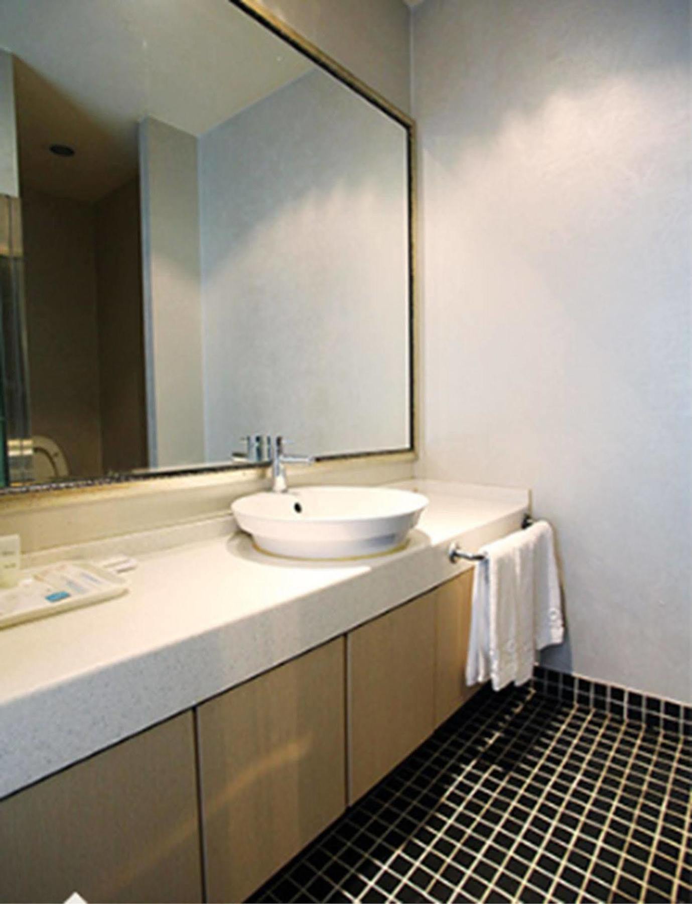 בוסאן Mipo Oceanside Hotel מראה חיצוני תמונה