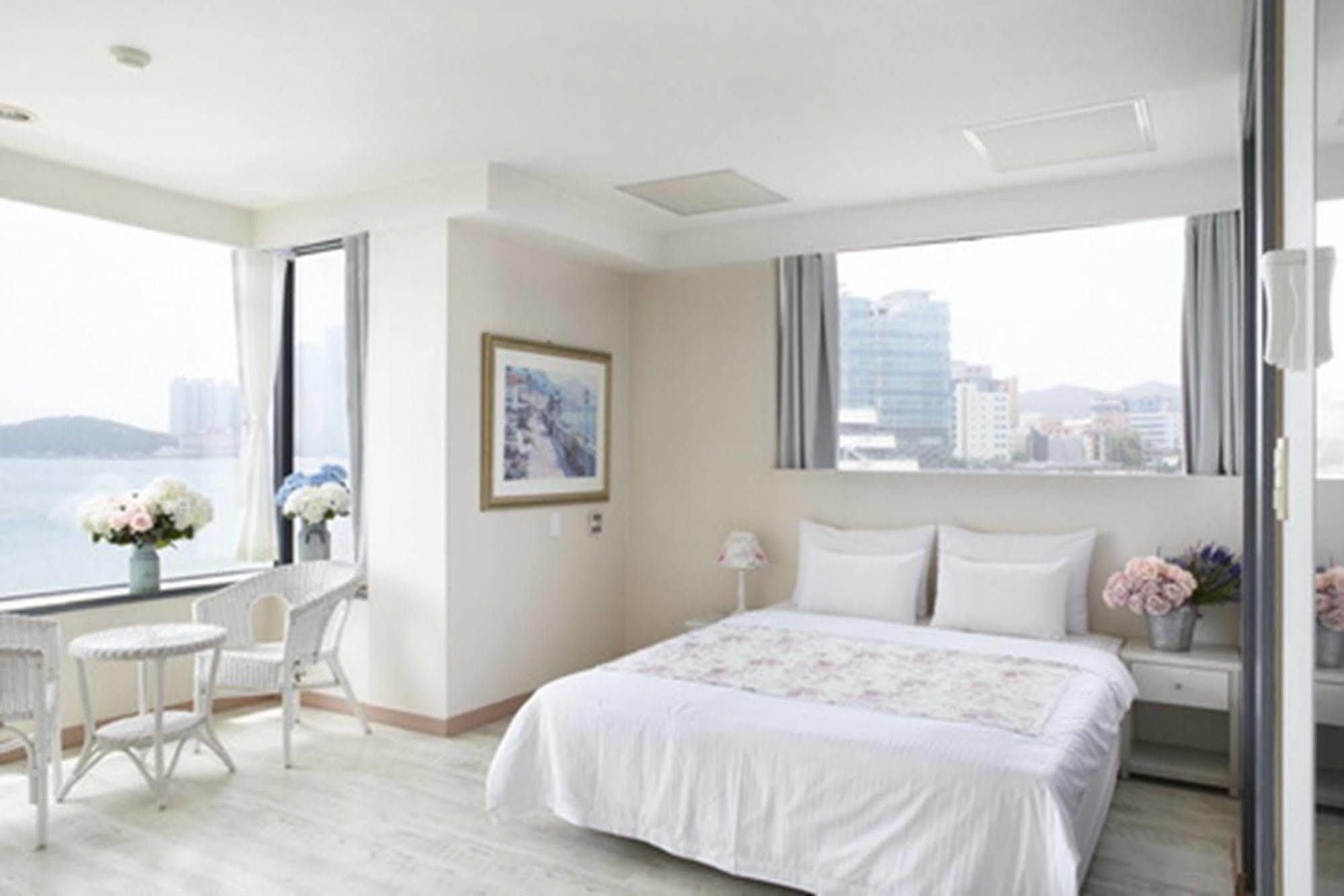בוסאן Mipo Oceanside Hotel מראה חיצוני תמונה